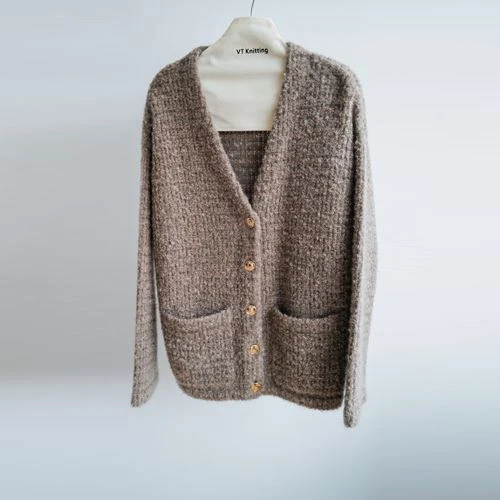بڑے V Neck Knit سویٹر